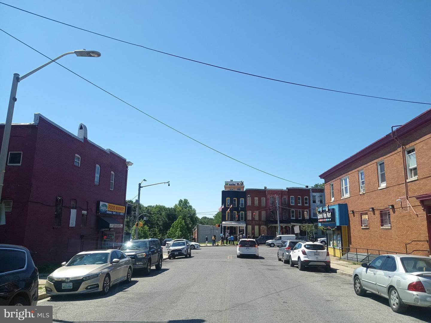 1901 Dukeland Street photo 11