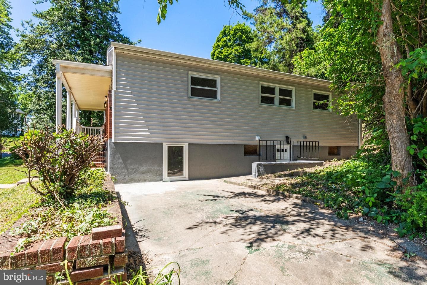 2303 Lyndhurst Avenue photo 21