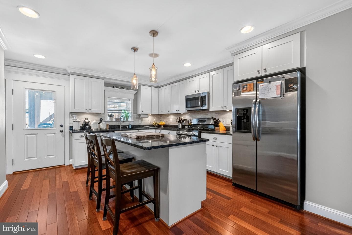 3209 Dillon Street photo 6