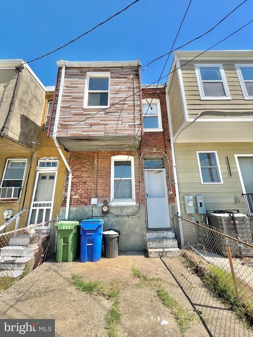 941 E Chase Street photo 11