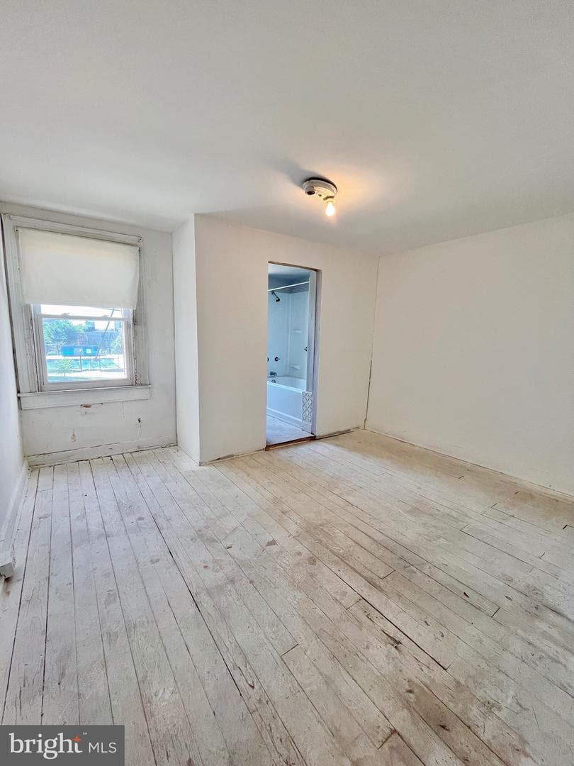 941 E Chase Street photo 9
