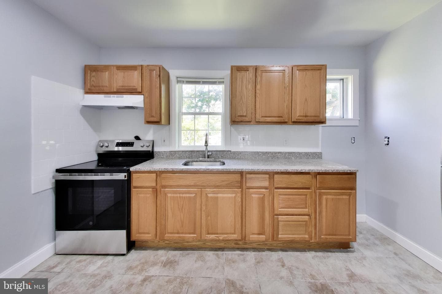 2702 Oakley Avenue photo 13