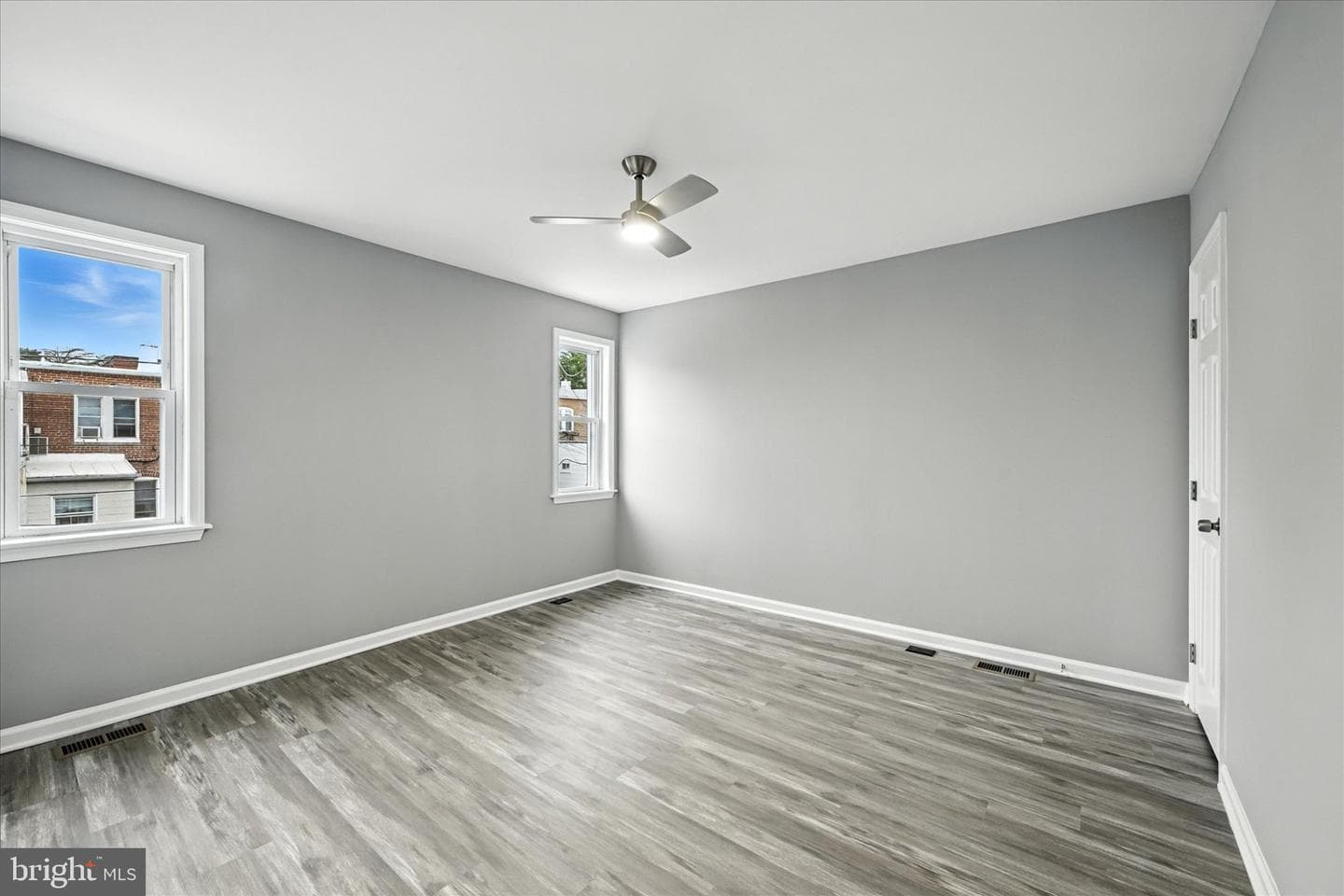 1118 Weldon Avenue photo 20