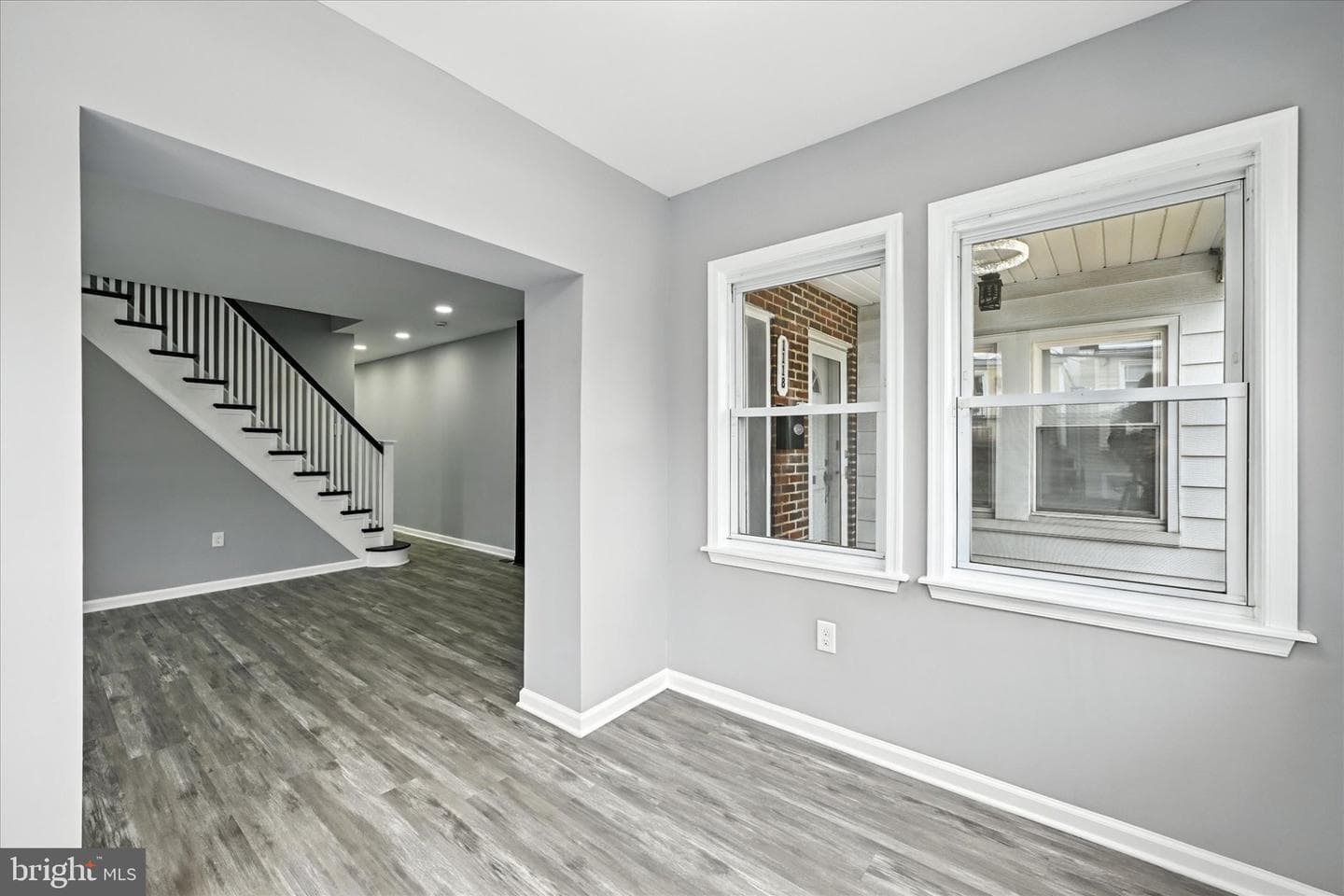 1118 Weldon Avenue photo 9