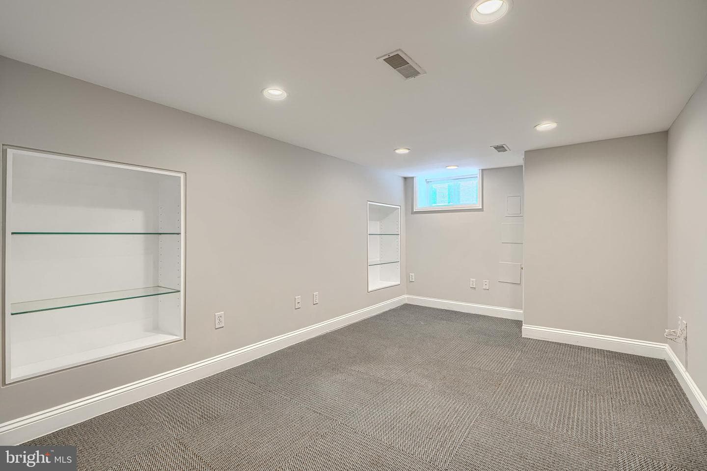 522 S Curley Street photo 25