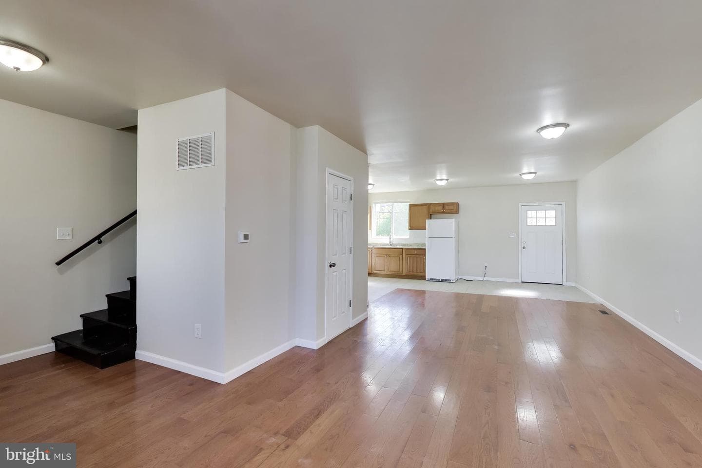 3649 Cottage Avenue photo 8