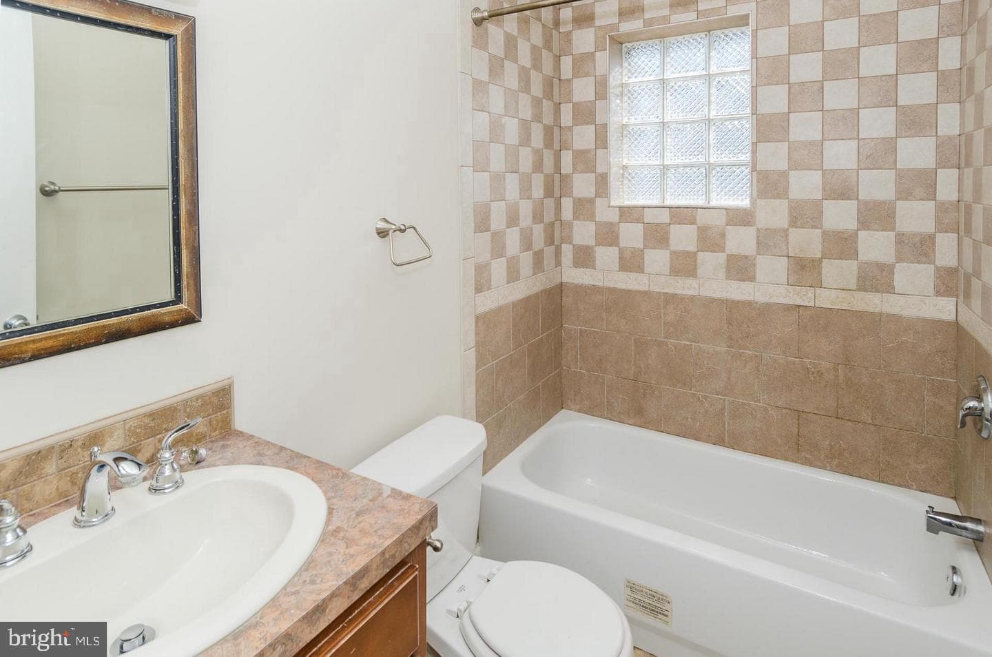 2219 W Baltimore Street W photo 12