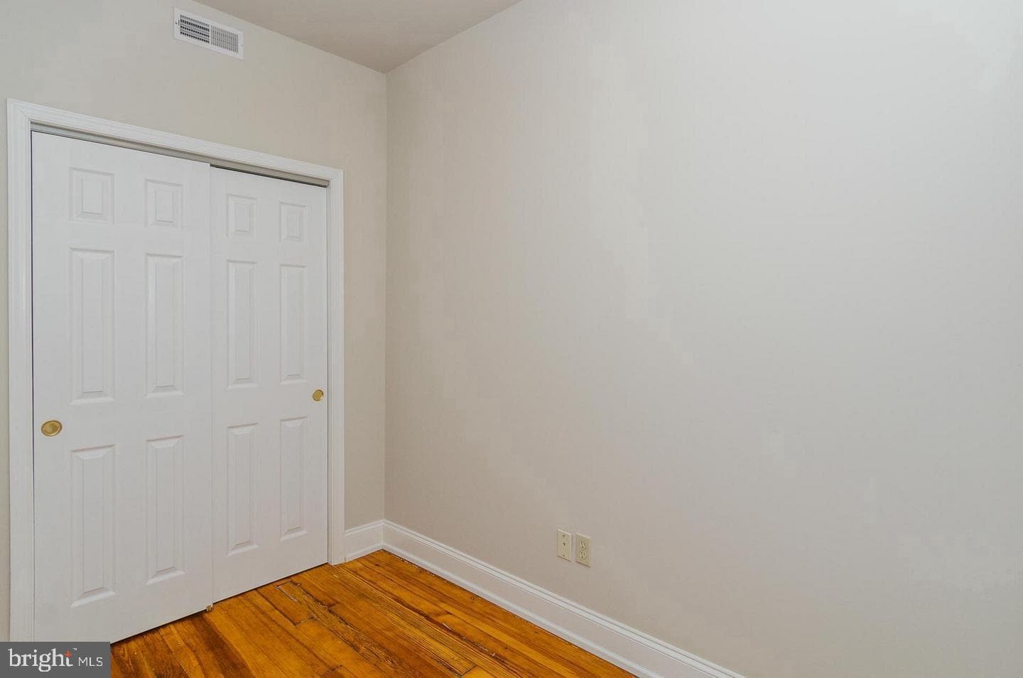 2219 W Baltimore Street W photo 16