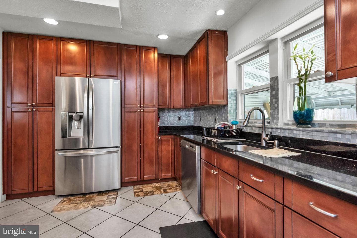 6511 Brook Avenue photo 13