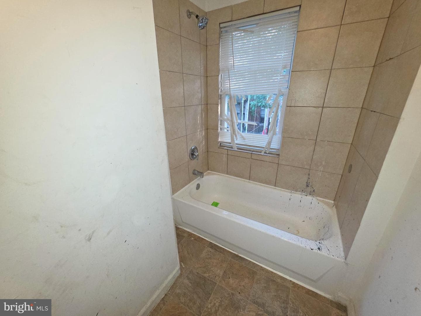 2420 Etting Street photo 15