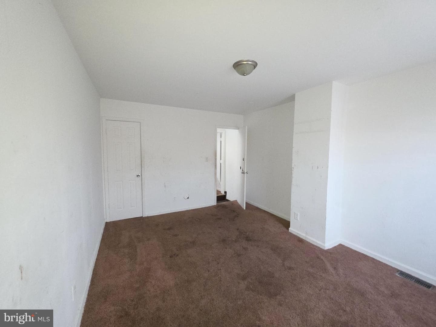 2420 Etting Street photo 20