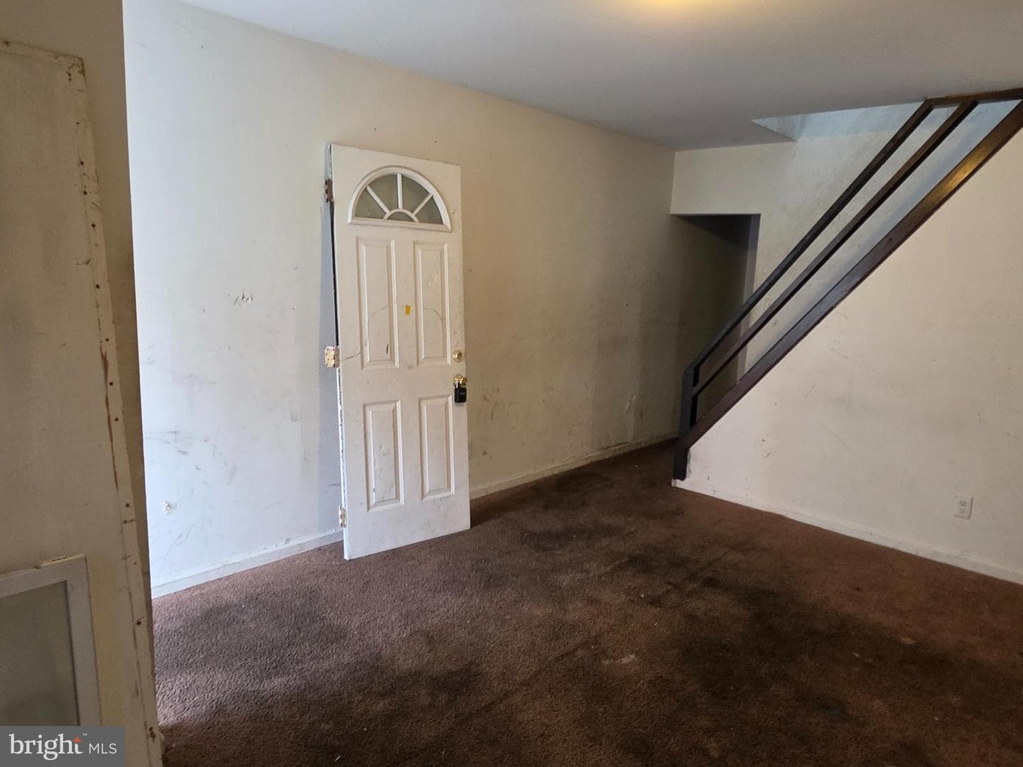 2420 Etting Street photo 4