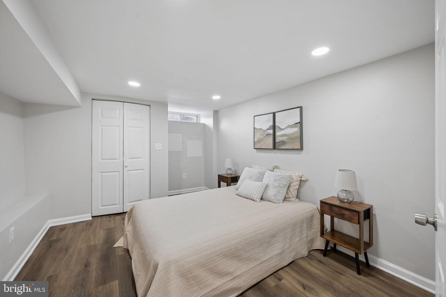 1108 S Clinton Street photo 51