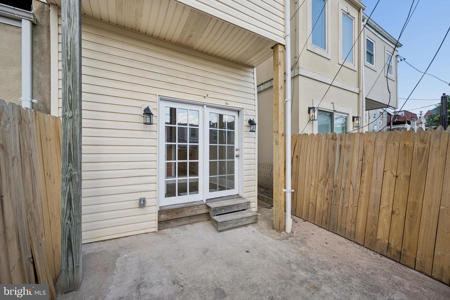1108 S Clinton Street photo 57