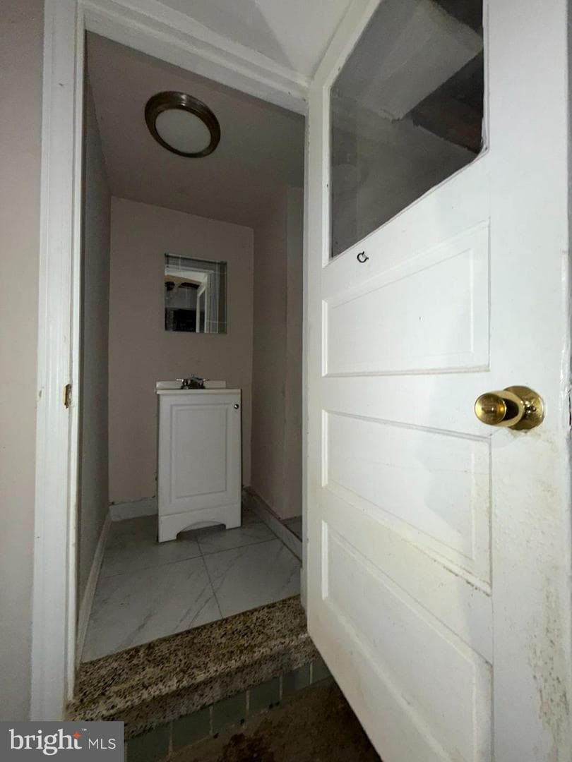117 N Clinton Street photo 16