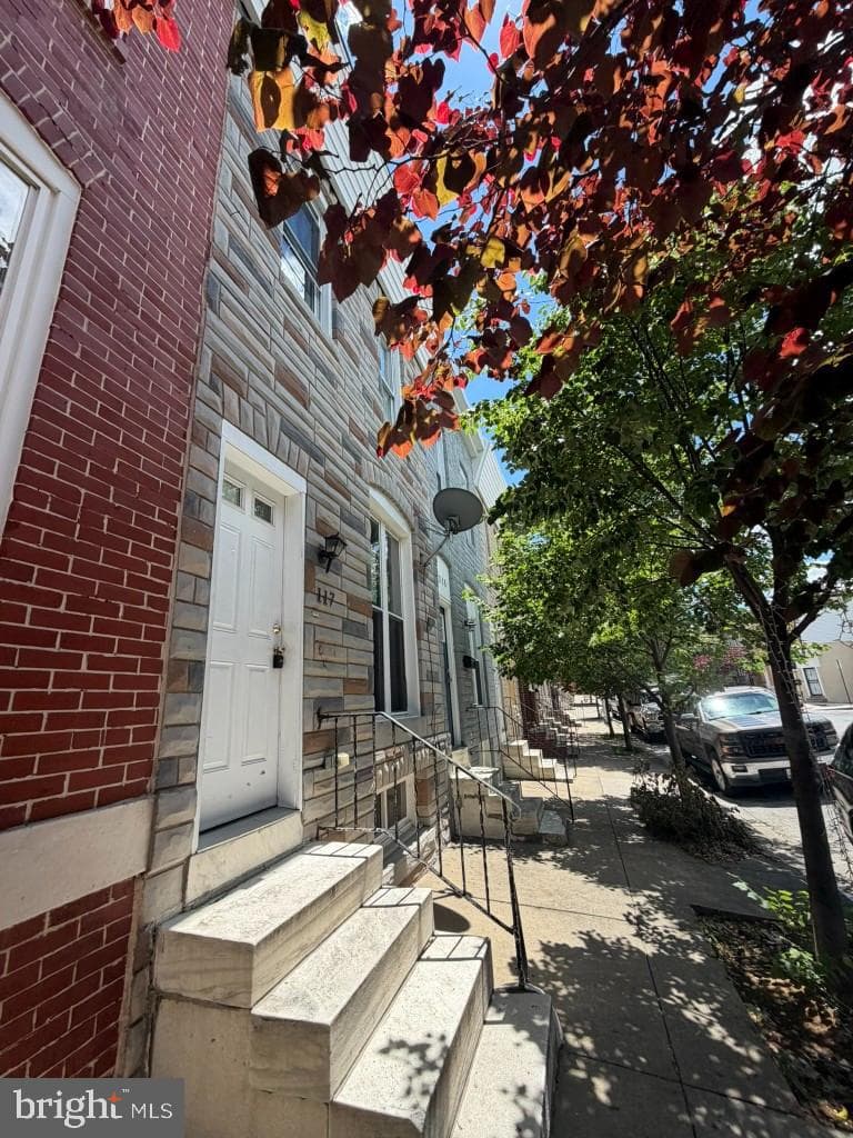 117 N Clinton Street photo 22