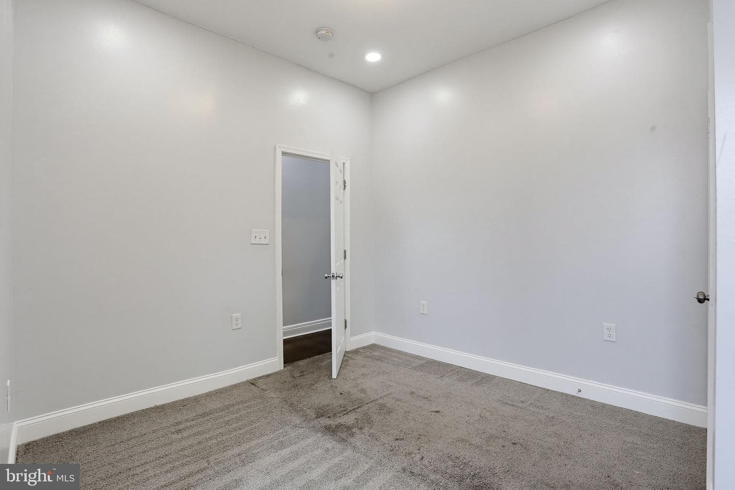 2018 Linden Avenue photo 20