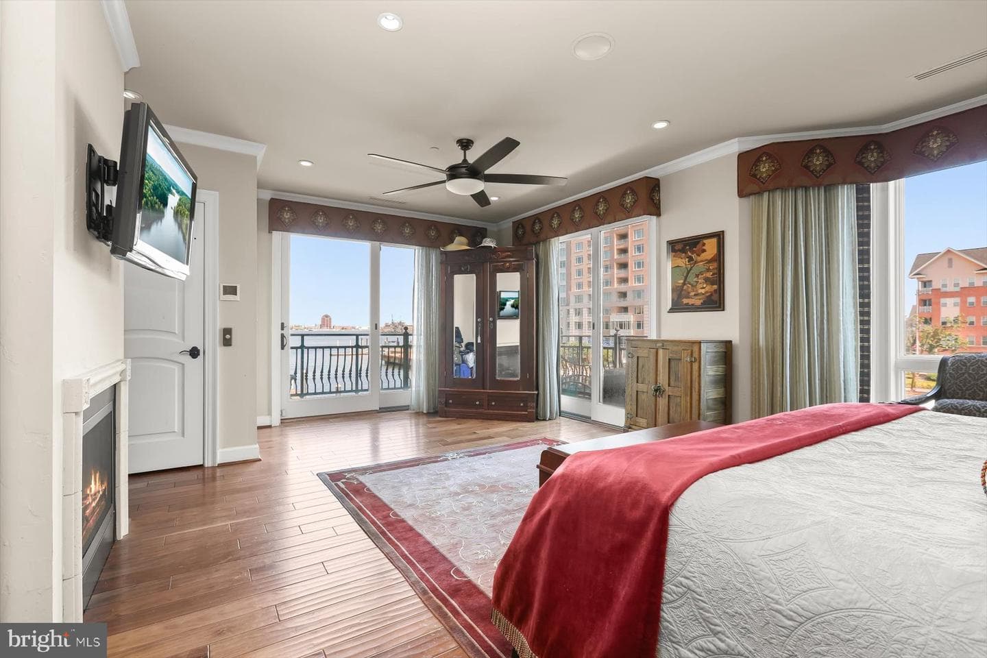 921 Valencia Court #120 photo 30