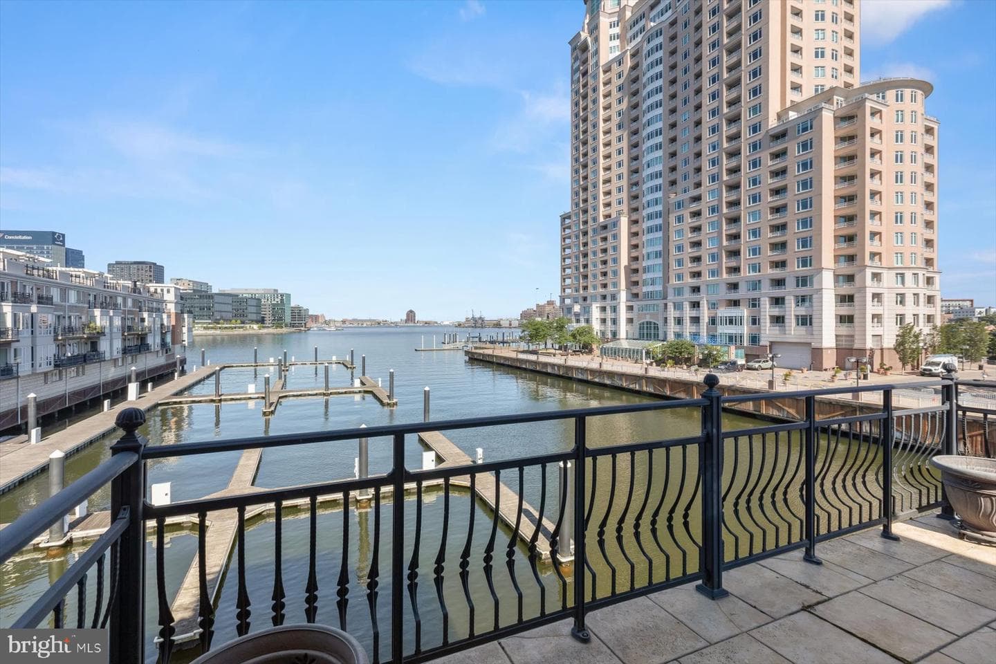 921 Valencia Court #120 photo 33