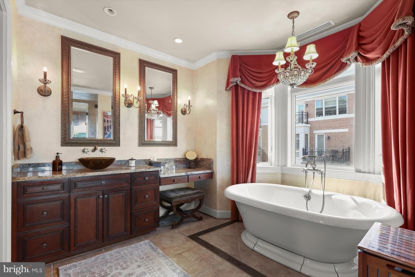 921 Valencia Court #120 photo 41