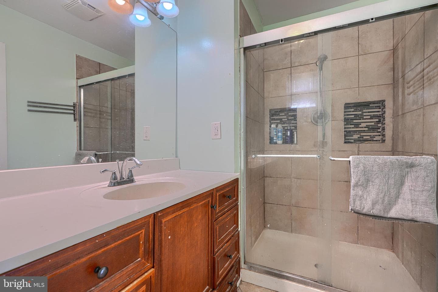 2802 Grindon Avenue photo 46
