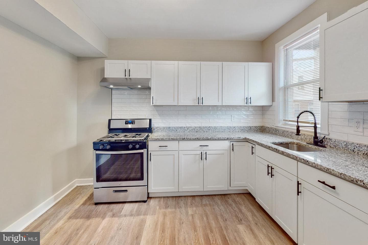 2201 Presbury Street photo 7