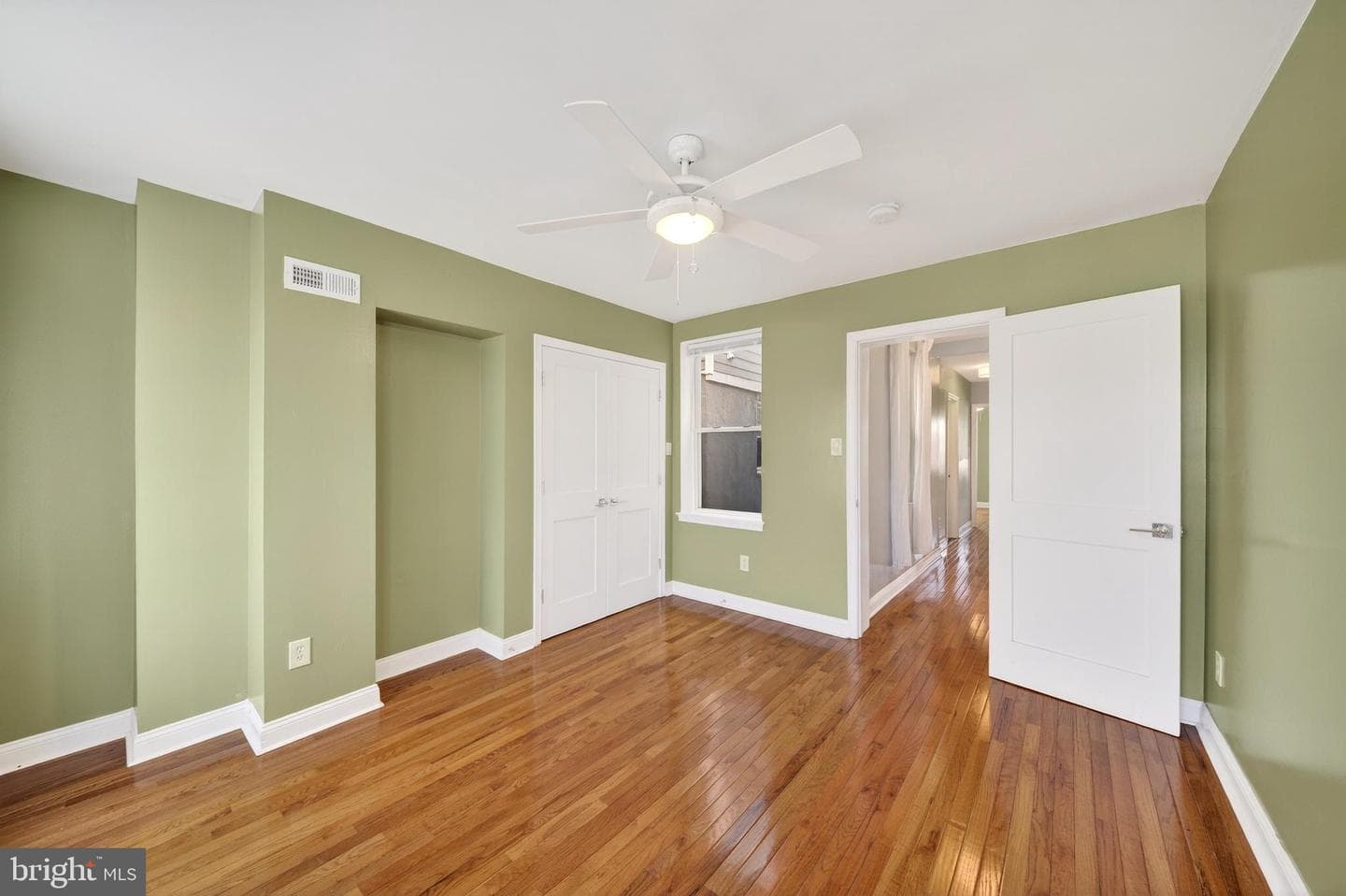 7 E Fort Avenue photo 34