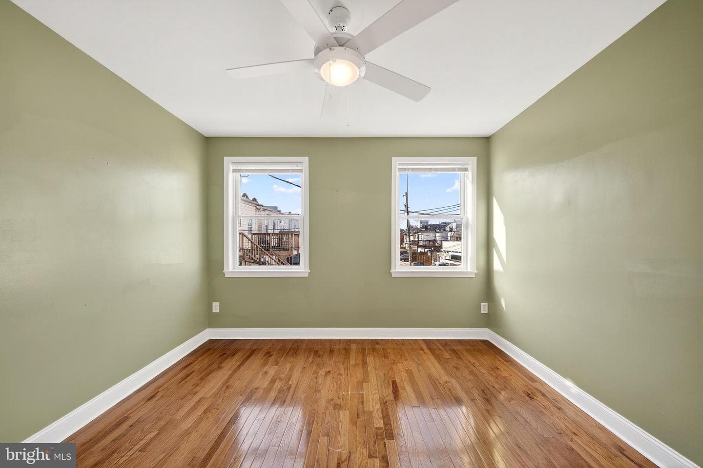 7 E Fort Avenue photo 37