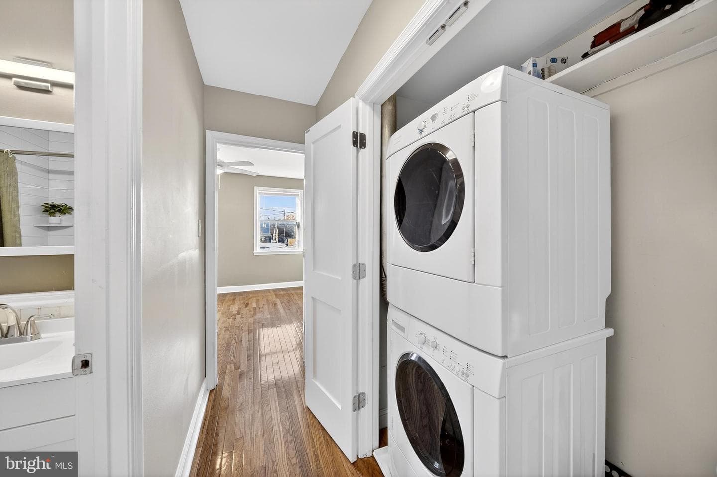 7 E Fort Avenue photo 40