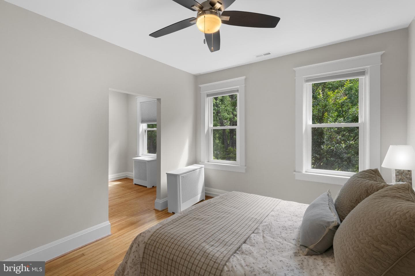 2924 Wyman Parkway photo 32