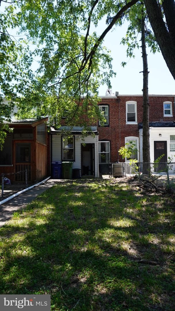 740 E 37th Street E photo 15