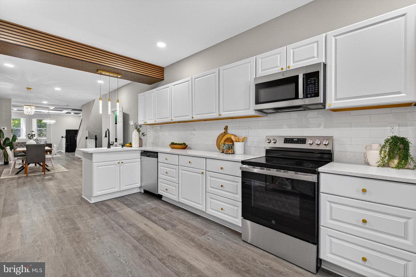 2109 Druid Hill Avenue photo 1