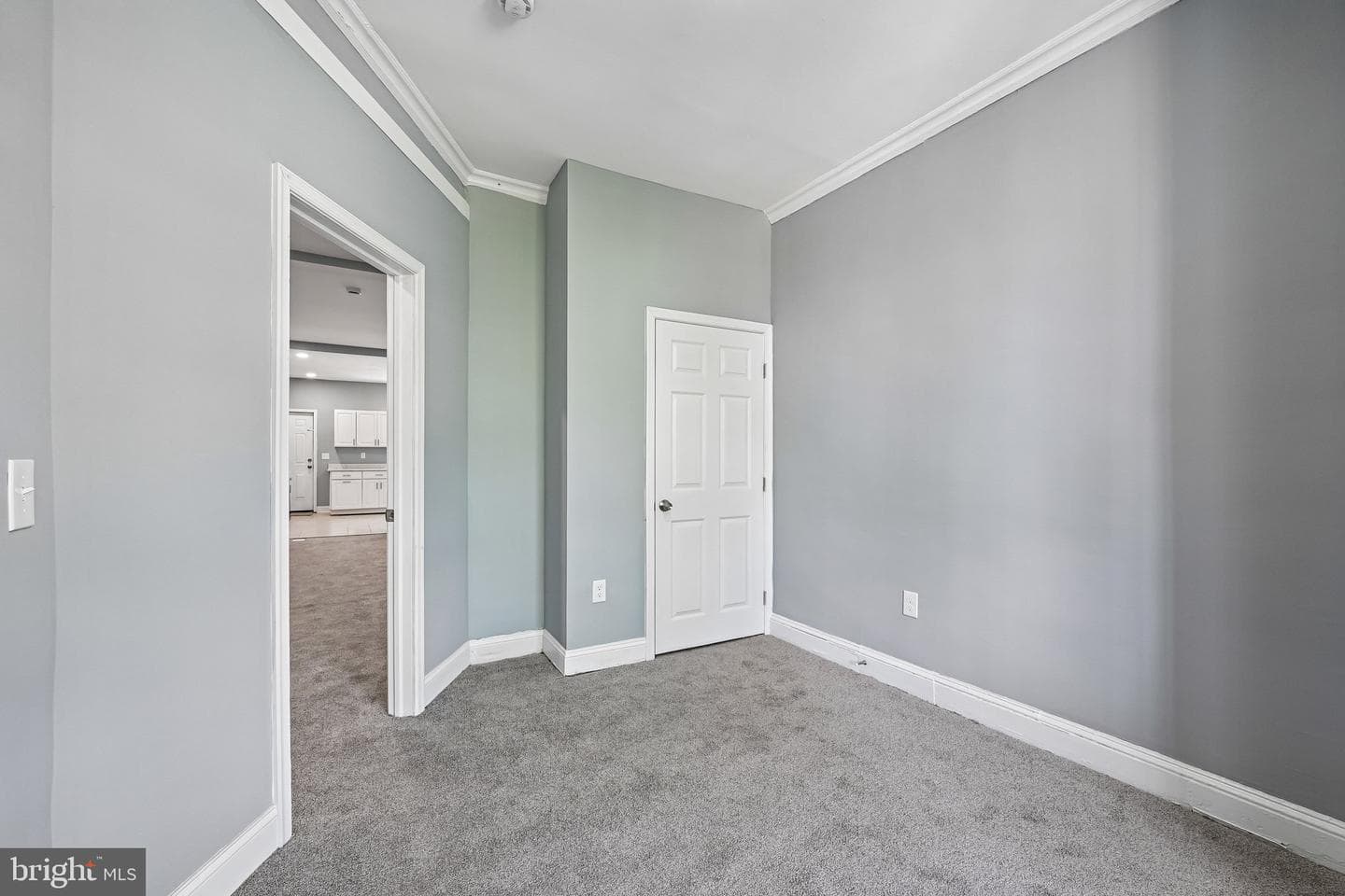 2634 Harford Road photo 22
