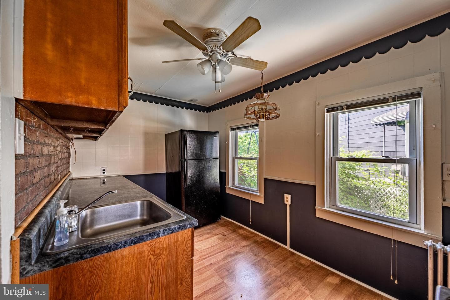 1302 Cox Street photo 15