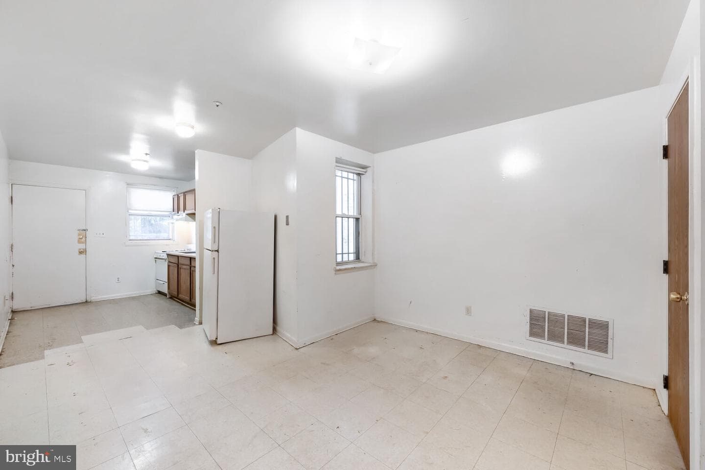 1817 W Mulberry Street photo 4