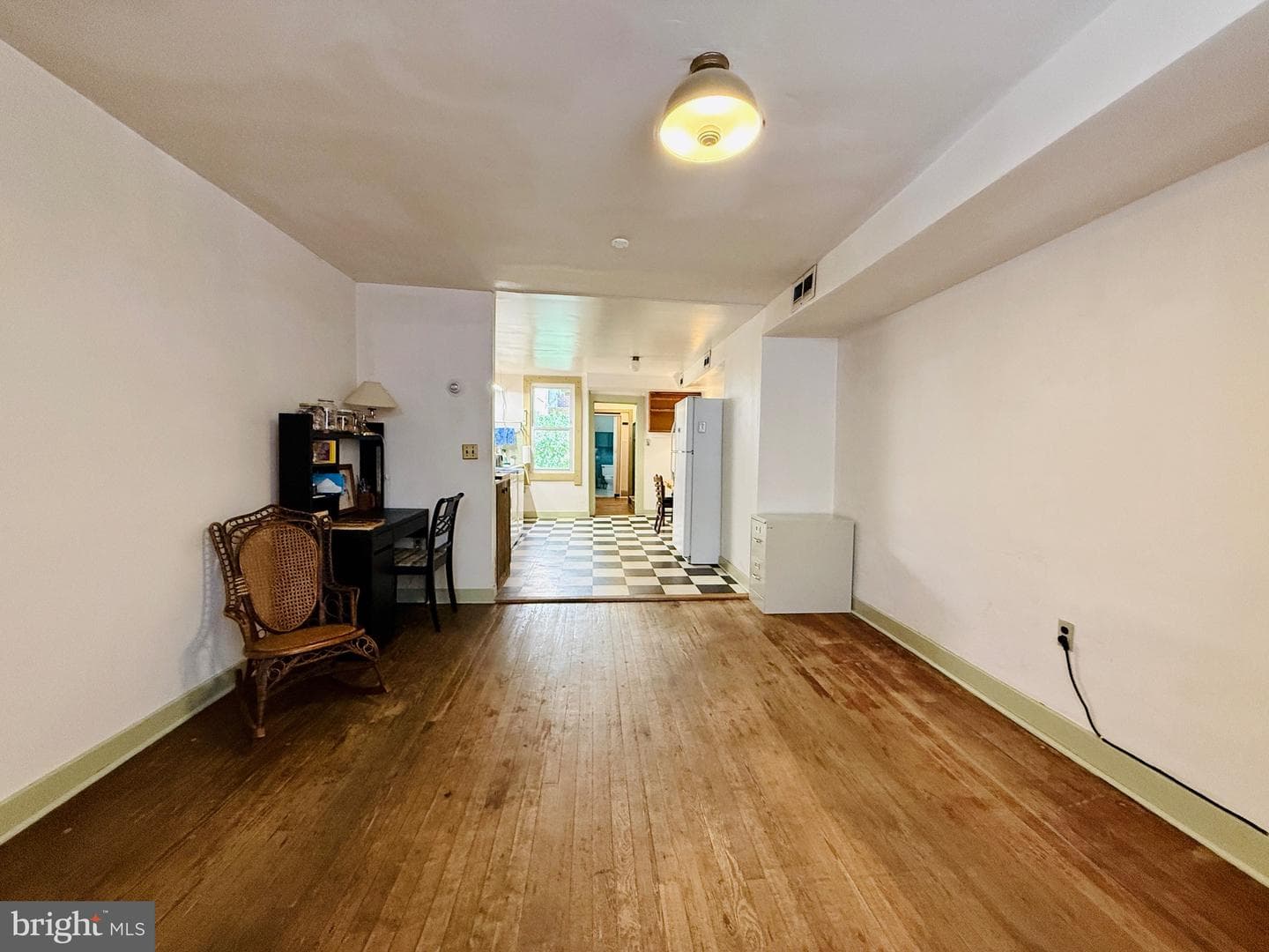 1631 Shakespeare Street photo 3