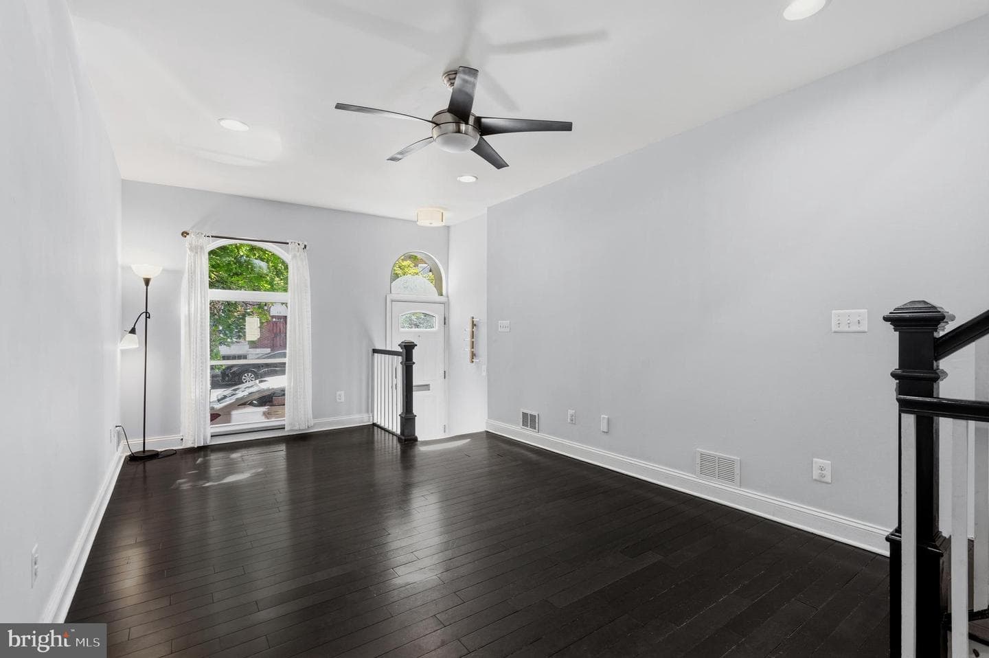 412 S East Avenue photo 6