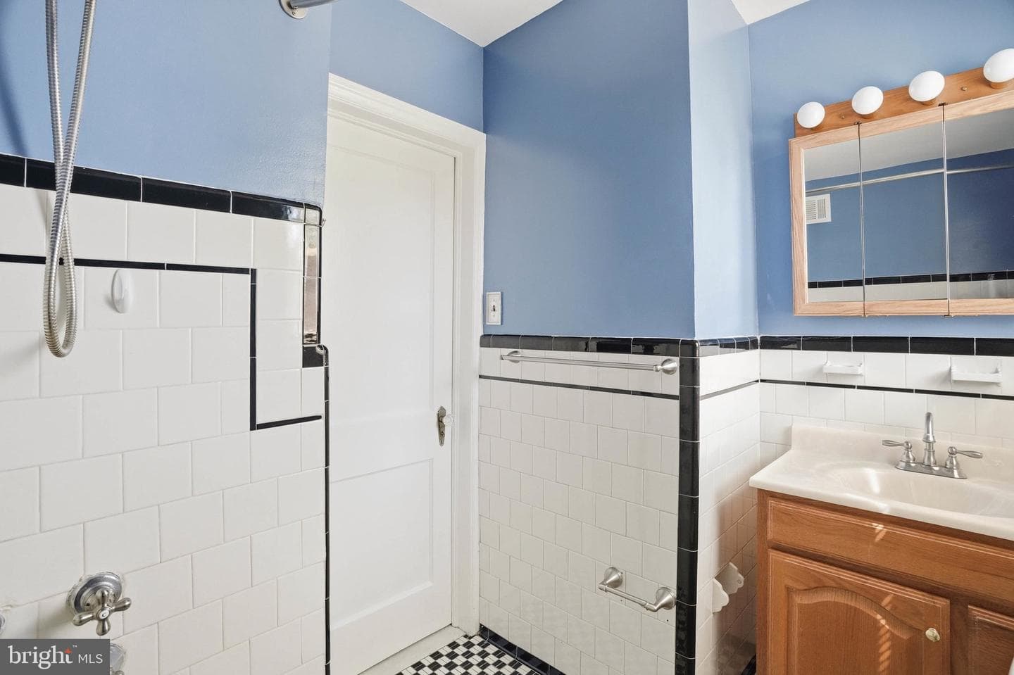 6432 Odonnell Street photo 20
