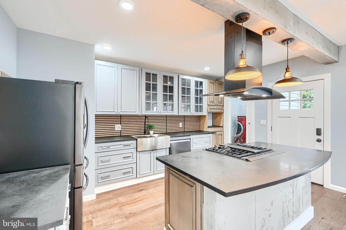 5201 Beaufort Avenue photo 10