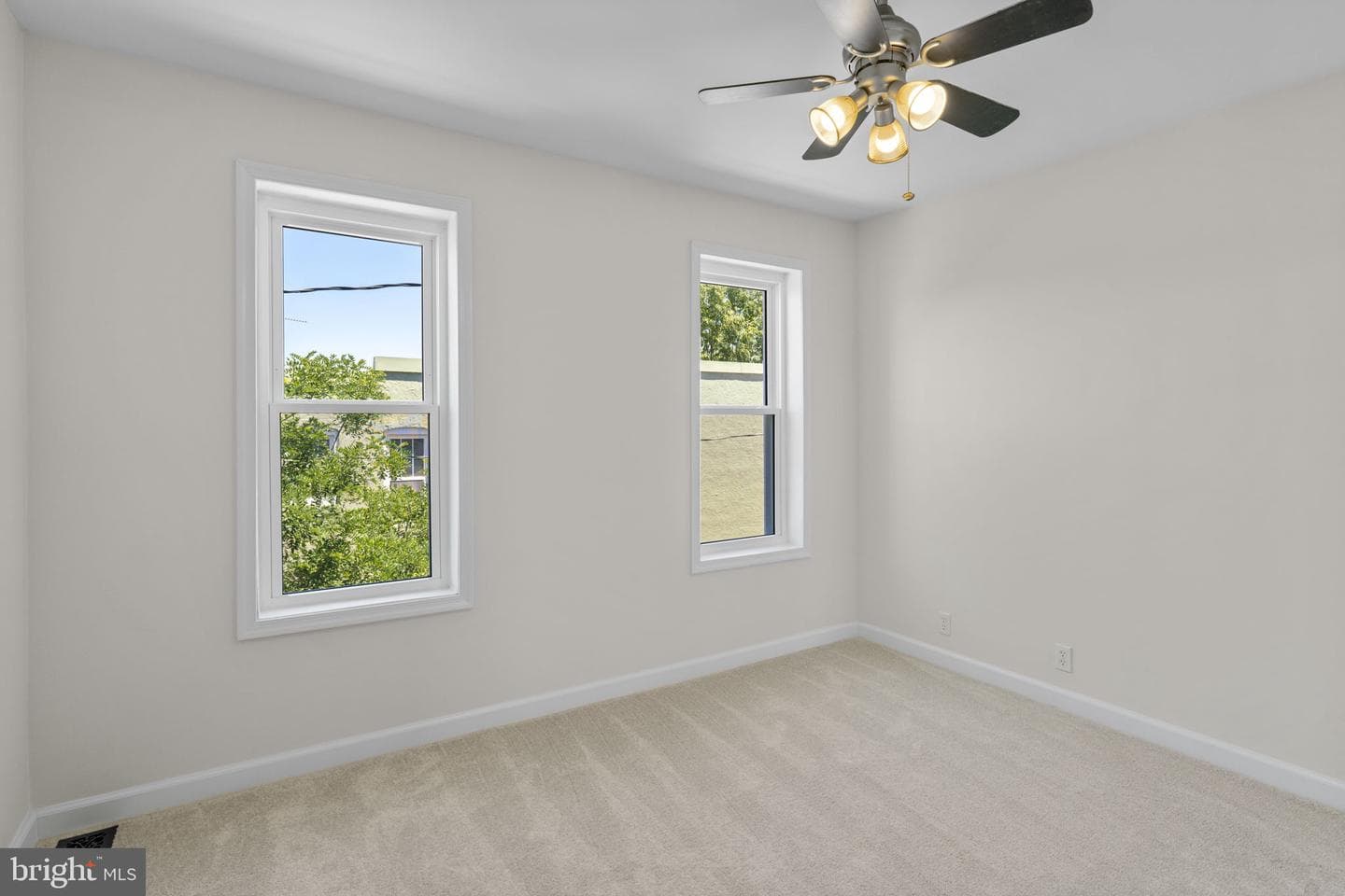 3637 Chestnut Avenue photo 19