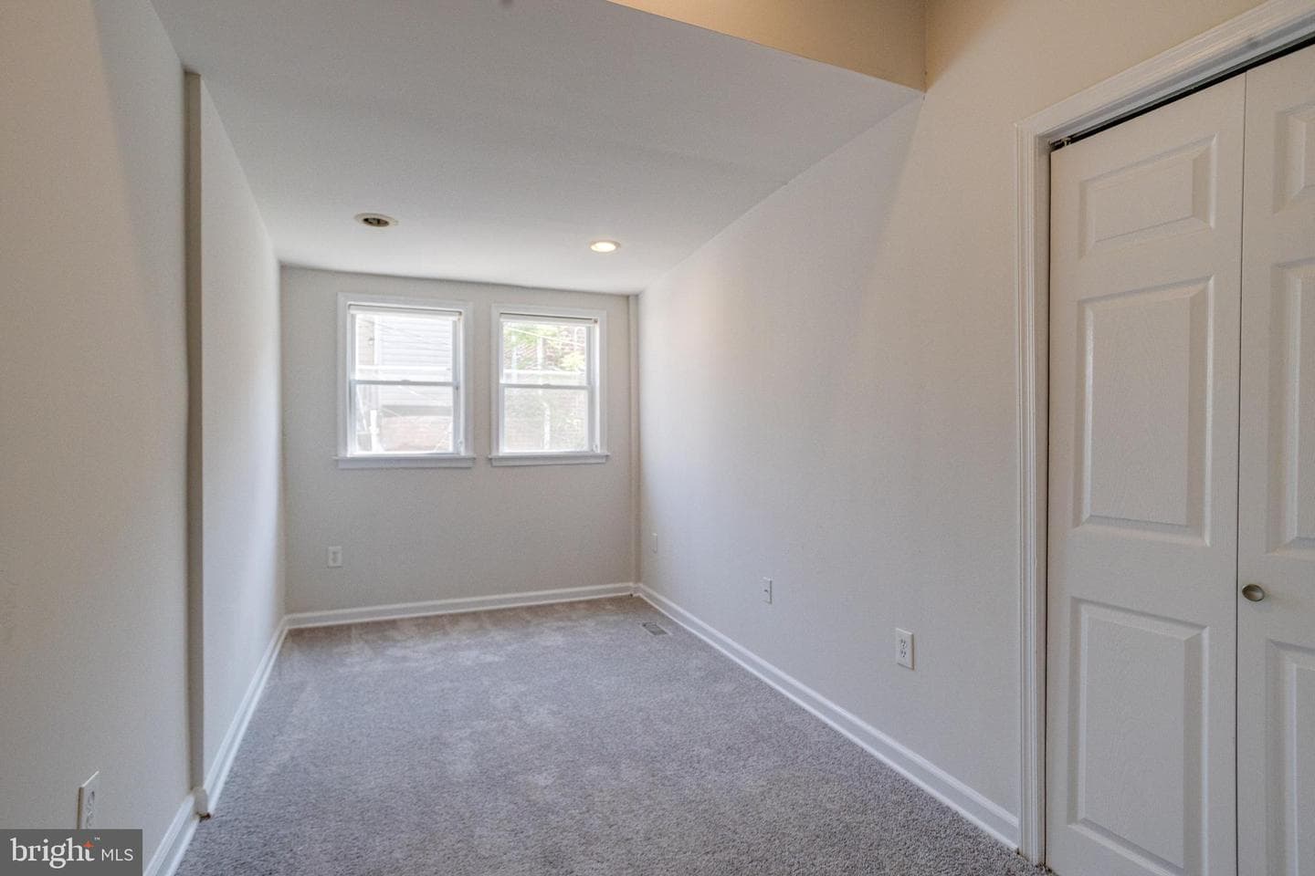 305 S Collington Avenue photo 24