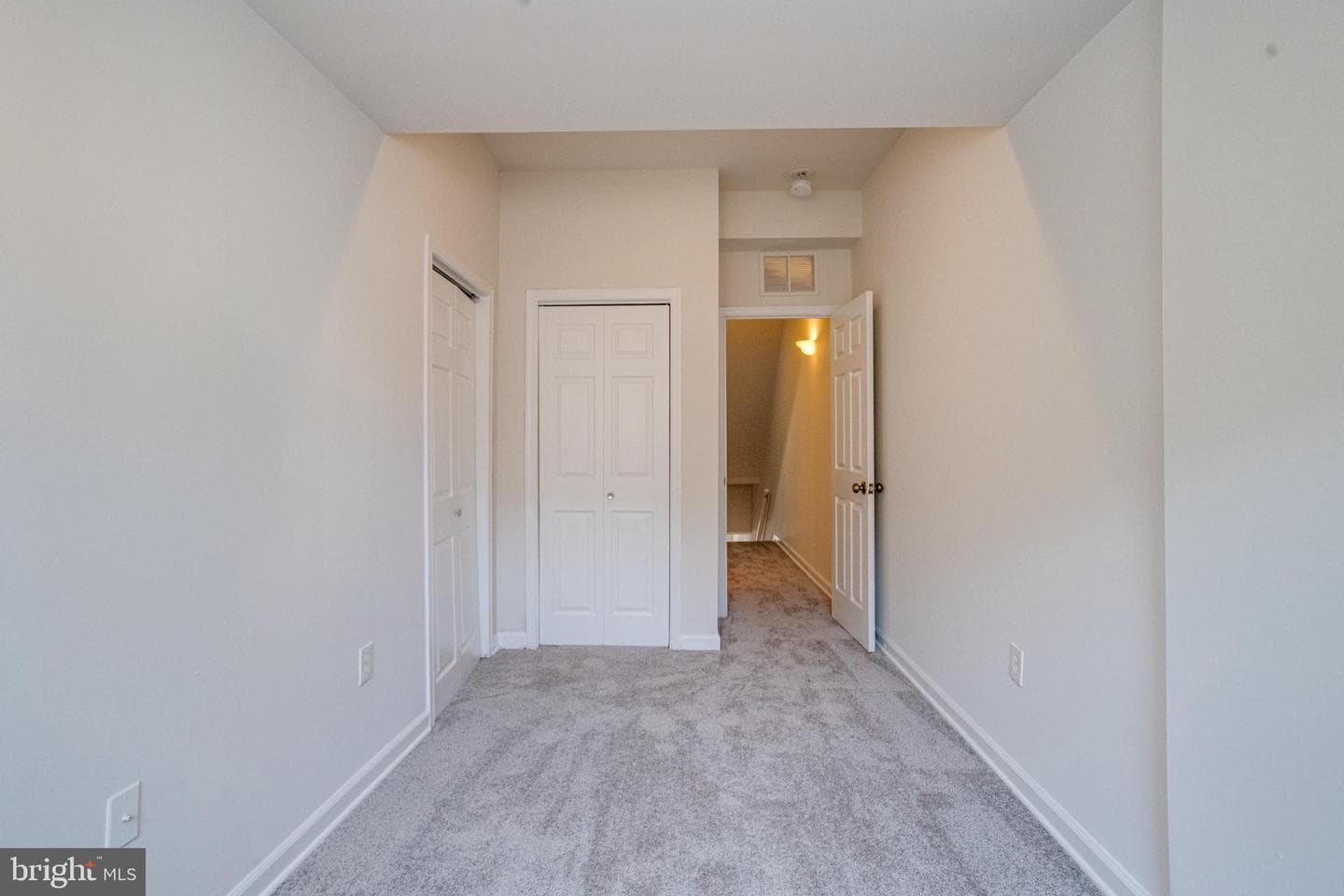 305 S Collington Avenue photo 27