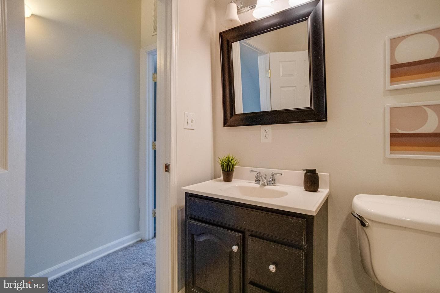 305 S Collington Avenue photo 45