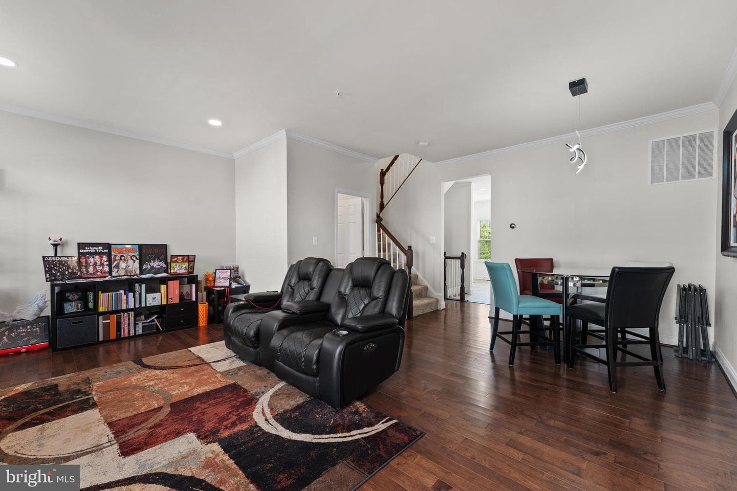 310 Parkin Street photo 13