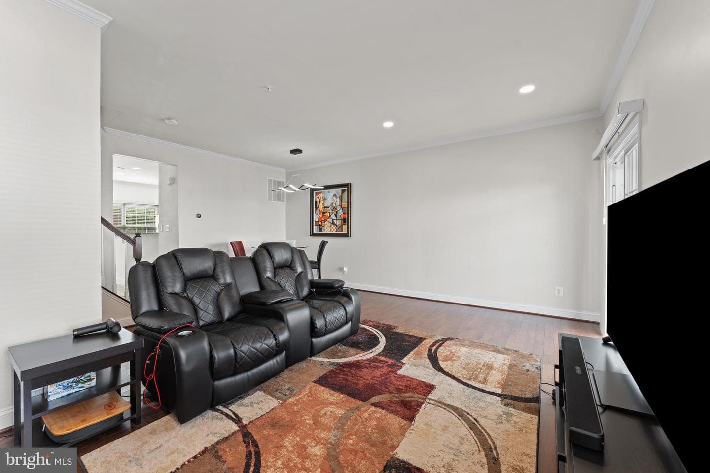 310 Parkin Street photo 15