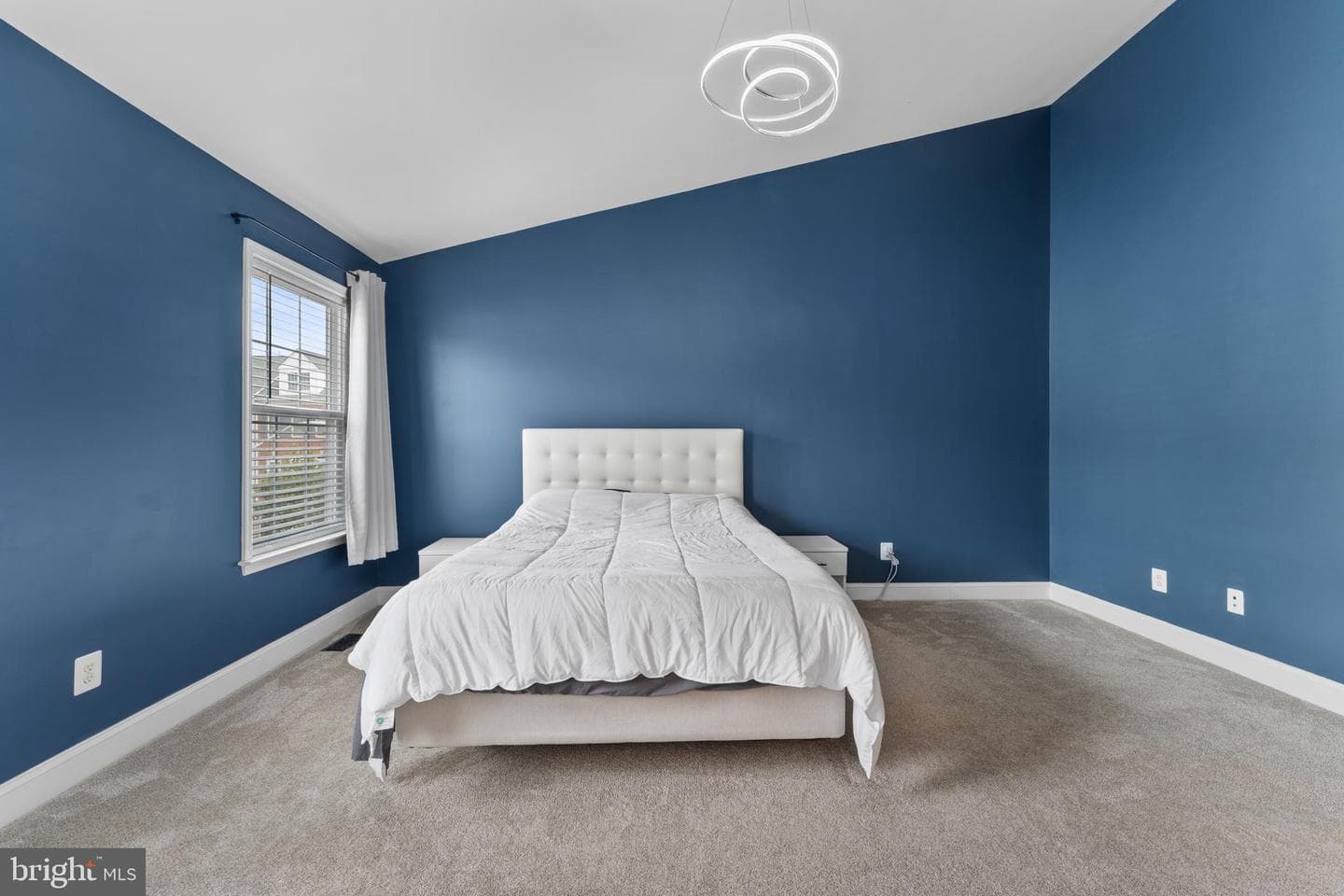 310 Parkin Street photo 19