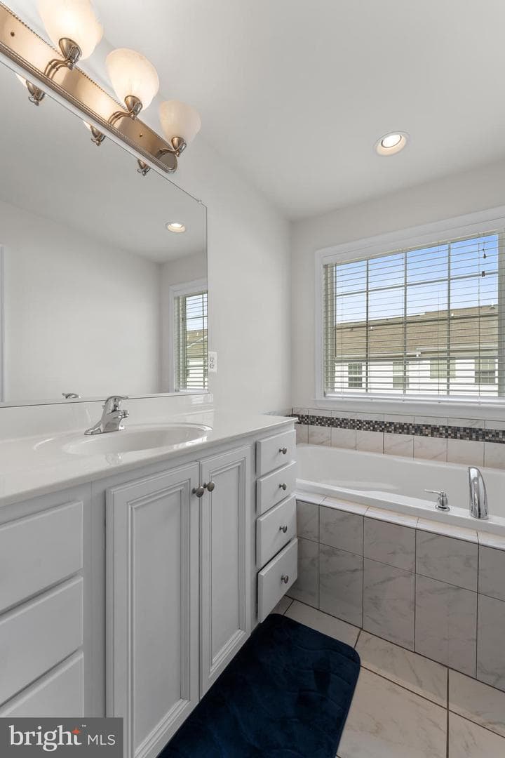 310 Parkin Street photo 21