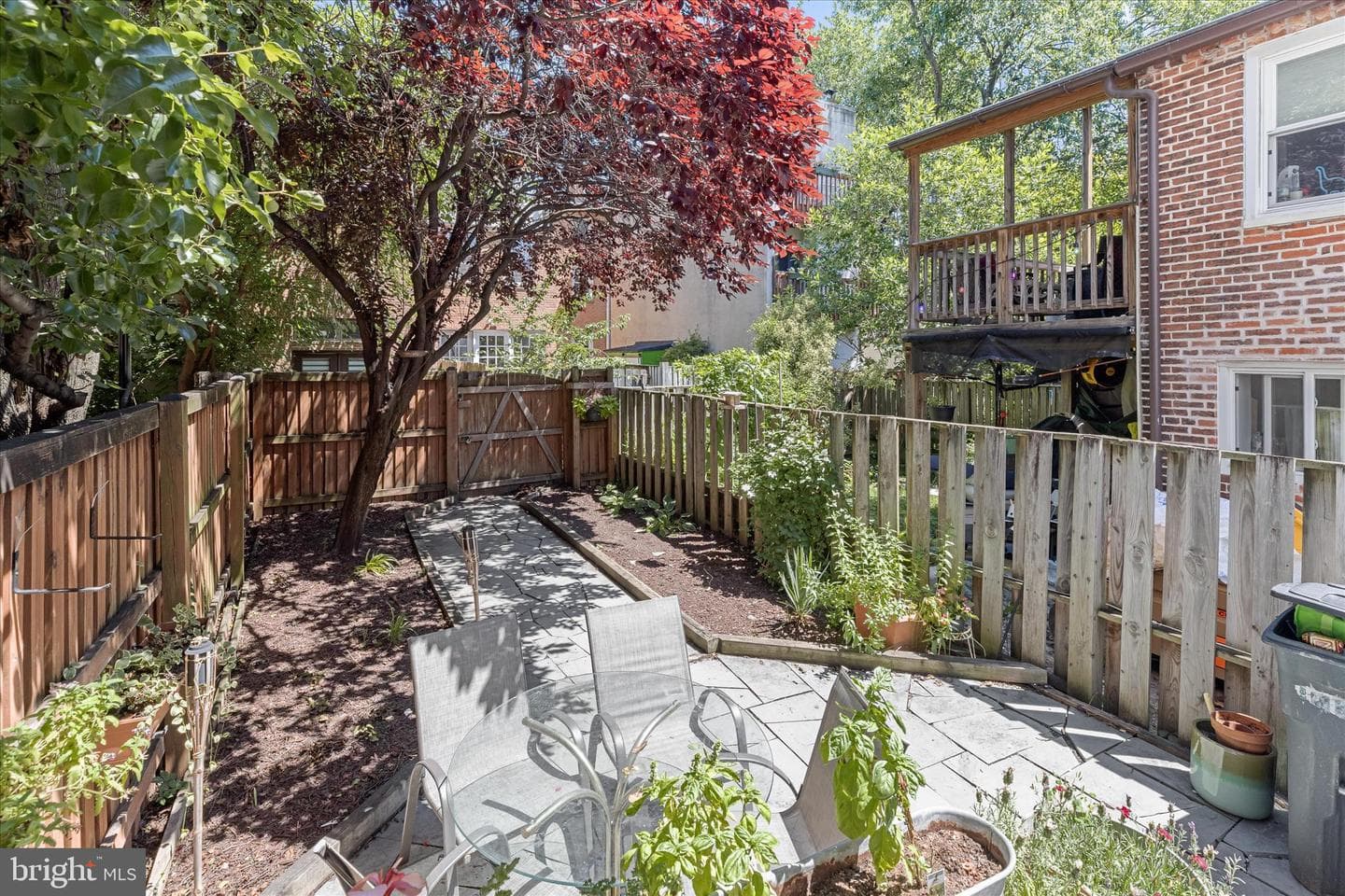 112 W Lee Street photo 25