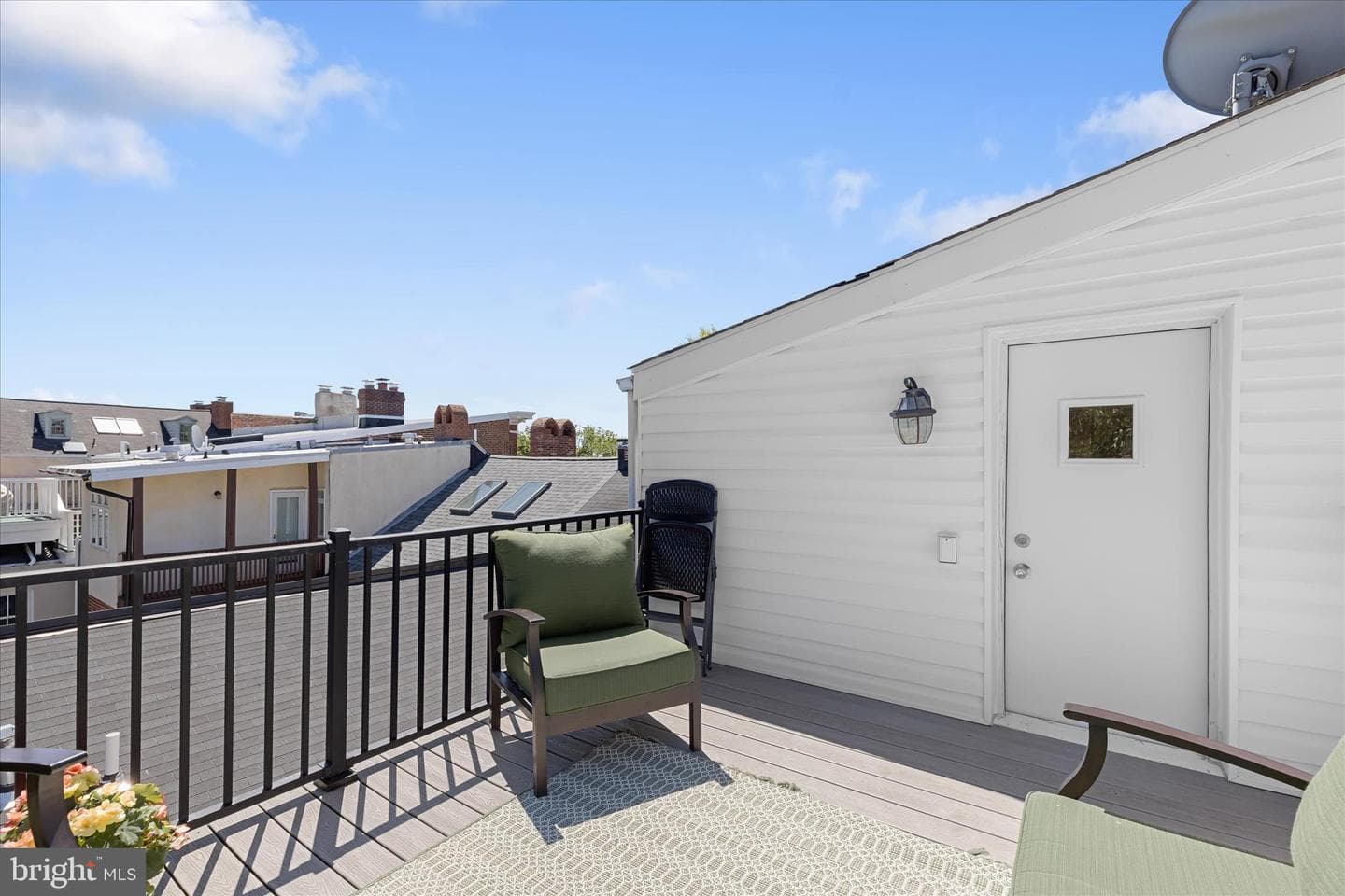 112 W Lee Street photo 40