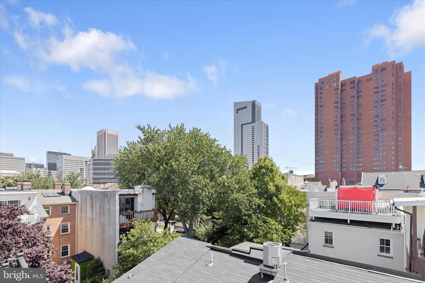 112 W Lee Street photo 41